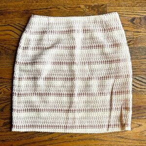 Banana Republic neutral skirt
